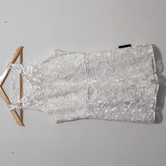 NWT Lulus Irresistible Perfect White Lace Embroidered Sleeveless Romper Large - Picture 7 of 16